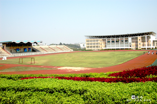 学校田径场